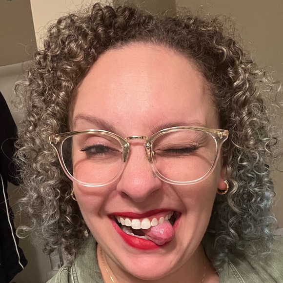 Meet your Posher, Victoria - Picture 2 of 5